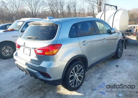 2019 Mitsubishi Outlander Sport 2.0 Es z USA, uszkodzony, nr VIN JA4AP3AU5KU029034